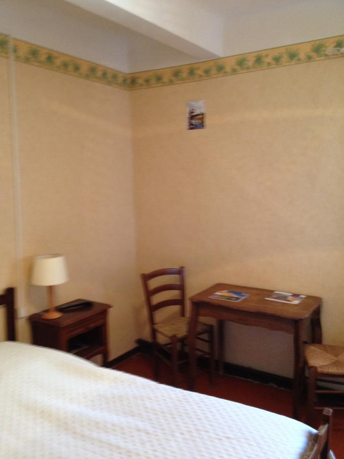 Bar Hotel De La Place Mezel ภายนอก รูปภาพ
