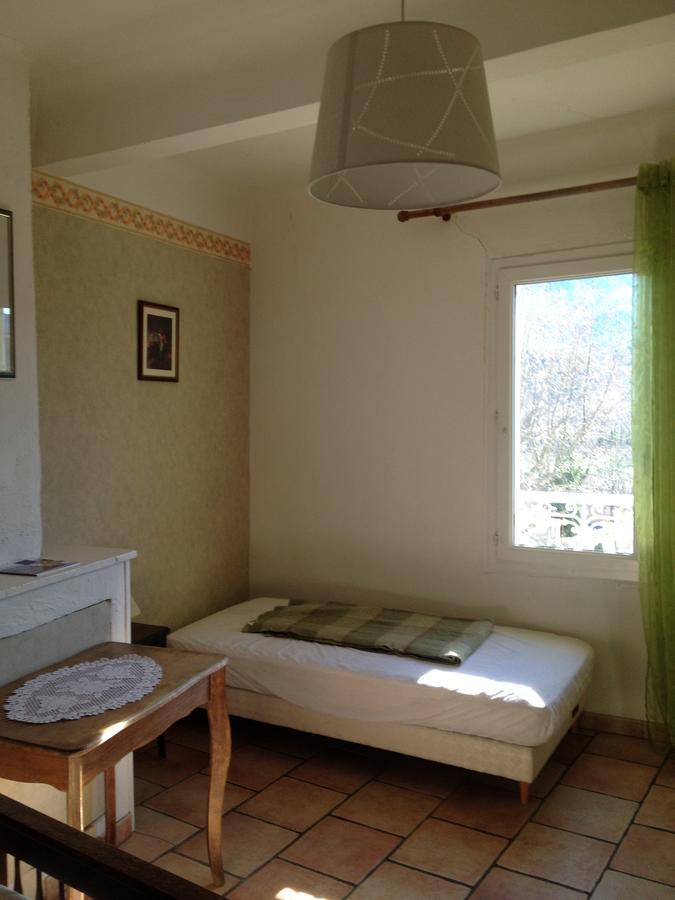 Bar Hotel De La Place Mezel ภายนอก รูปภาพ